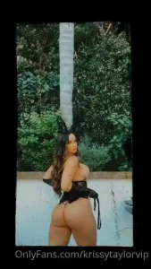 New update coming to your inboxes boys message trick or treat to my dm