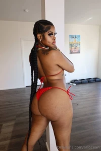 Wanna see this ass in action first fan to tip 15 gets my anal bundle