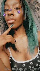 Would you kiss these luscious lips