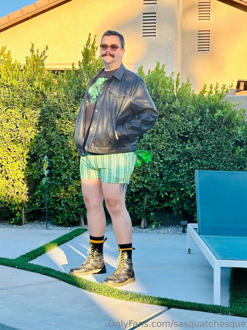 Hanging out with daddymcquaig before a concert letting my big brother part 15 