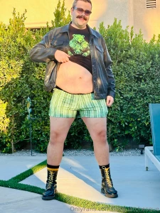 Hanging out with daddymcquaig before a concert letting my big brother part 4