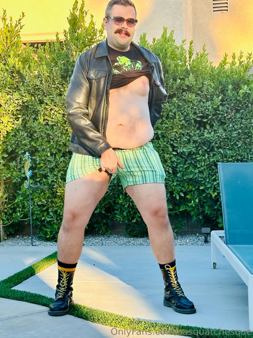 Hanging out with daddymcquaig before a concert letting my big brother part 10 