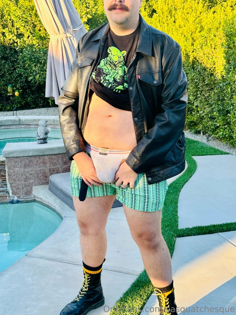 Hanging out with daddymcquaig before a concert letting my big brother part 12 