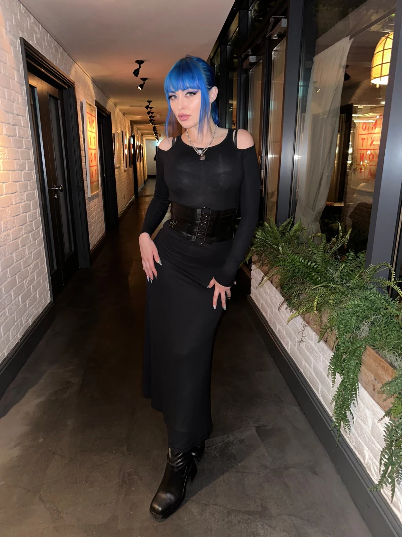 Happy halloween blu team i sent out 2 hot scenes today go open part 1 