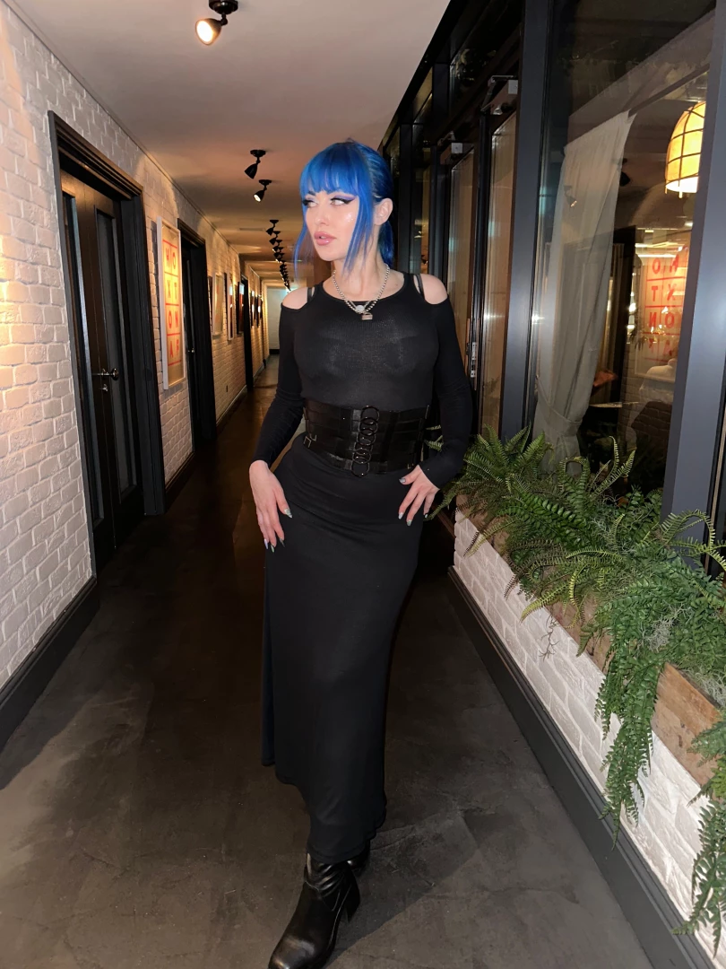 Happy halloween blu team i sent out 2 hot scenes today go open 