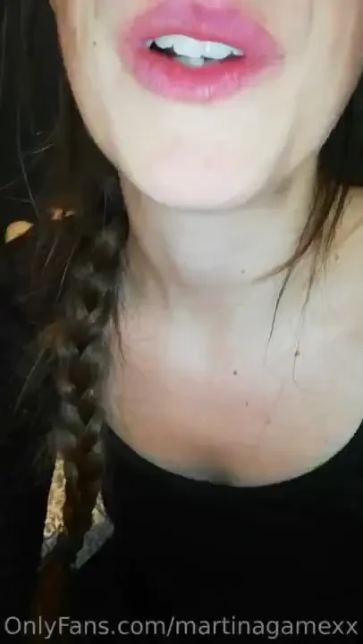 Si lo so ti eccita l idea che io ti guardi in quei momenti mentre ci 