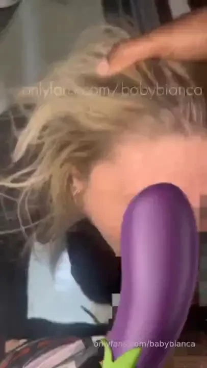 Hitch-hiking road head never before released i found this video from 