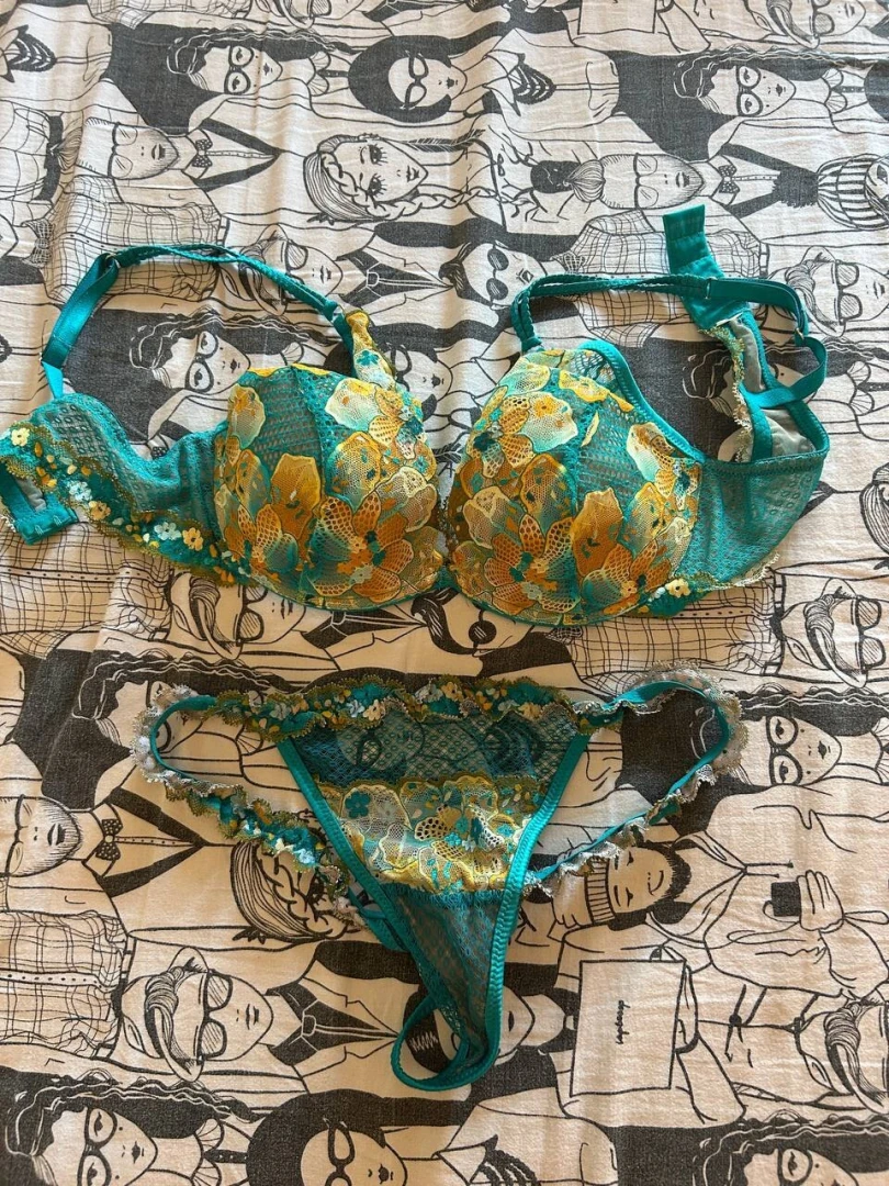 Disponibili per la vendita prima per li indosso qualche giorno per te part 1 