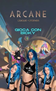 Ma in versione bicky e hot scegli quale azione far fare a jinx e part 1