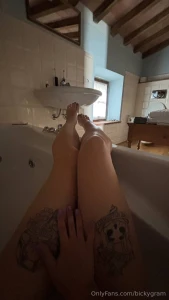 Entri in vasca con me il godimento garantito amore vieni in chat per part 1