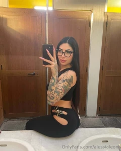Che ne dici di questo total black