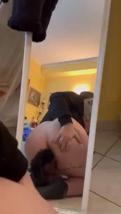 Buongiorno tesoro mi sono svegliata con una gran voglia di prenderlo 