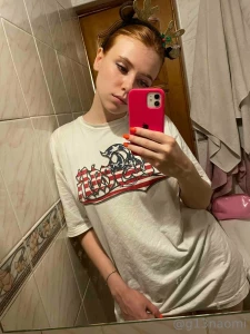 A friend told how she once had sex in a fitting room and the guy cum part 2