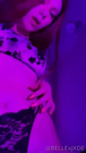 Vixen to earth vixen to earth my body heats up so much i think there s
