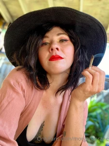 I had a super busy weekend doing artist things and i m only now able