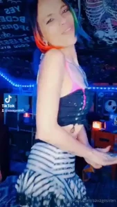 Have u seen any of my g g content savagesirenxxx has all short amp