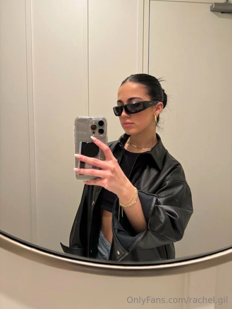 I really love these sunglasses 