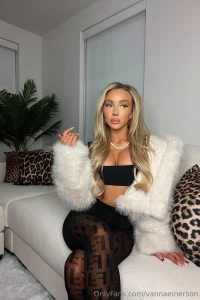 Could you keep me warm babyy