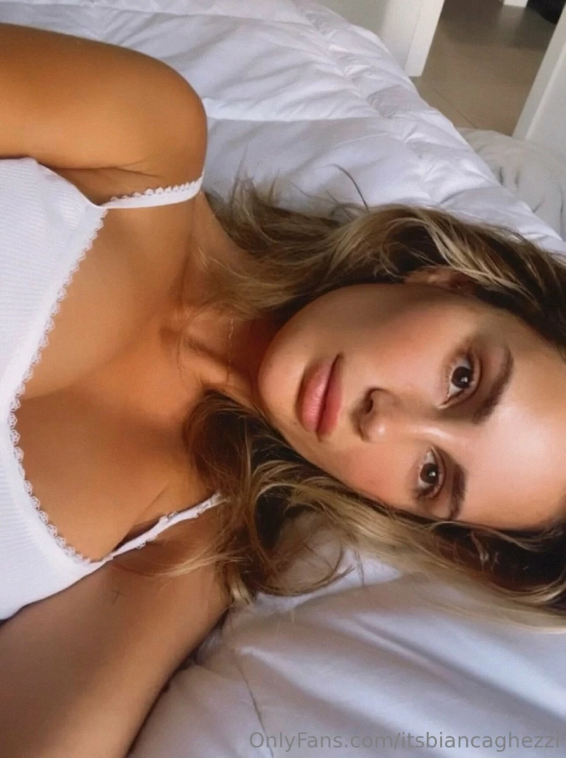 Honestly wish i could spend all day in bed 