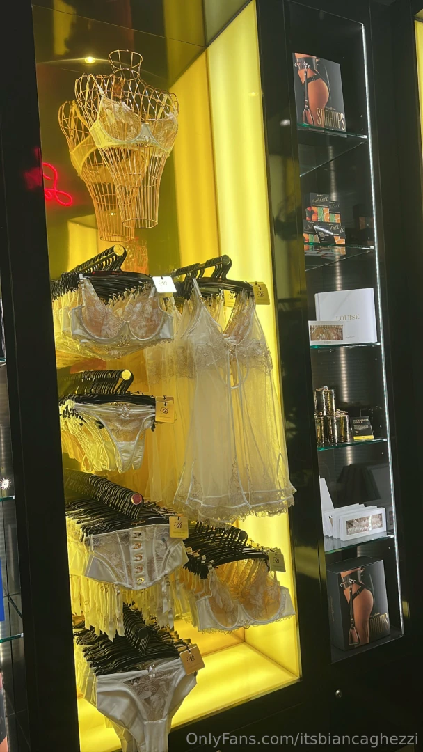 Come in the dressing room with me part 1 