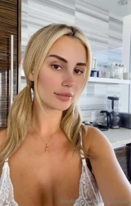 Sexiest cook in the kitchen