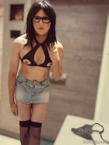 Anyone wants to play with my nipples part 1