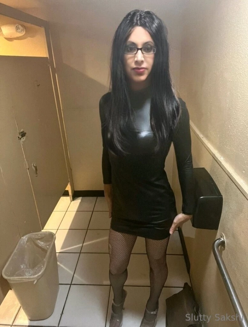 Wandering inside men s bathroom horny sissy wants a hard cock in her 