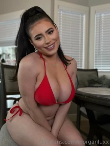 Hey guys go follow my friend silverfoxxx32 she just recently made her