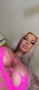 Don t they say pink makes the boys wink come tell me what you think in