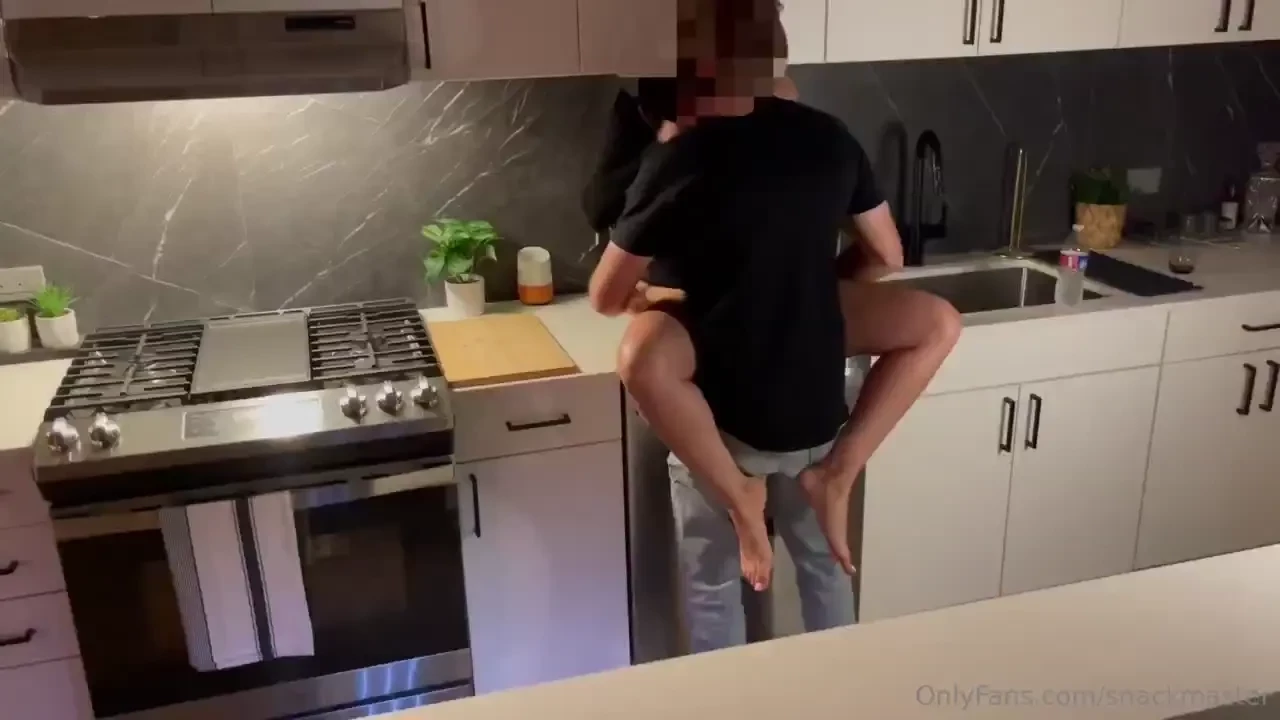 Little preview of a reddit fan fuck 