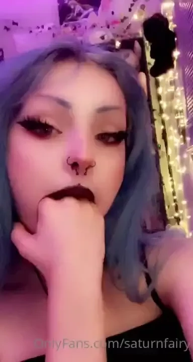 Worship me if u wanna see what else i can fit in my mouth swipe for part 1 
