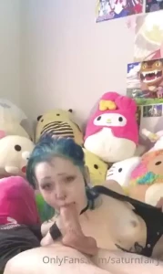 Anyone need some head check your dm for the full video my ass looks so