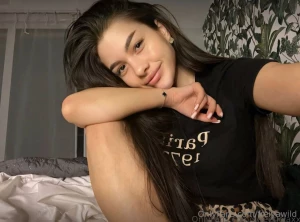 Free page for 30 days the cute babe sweetlolaxx recently turned 19 but part 629