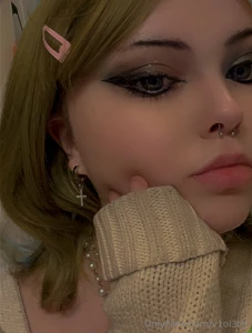 Doing a lil fairy cosplay for content tn how we feeling about soft