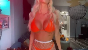 Lately i m loving how orange looks on me what do you think part 1