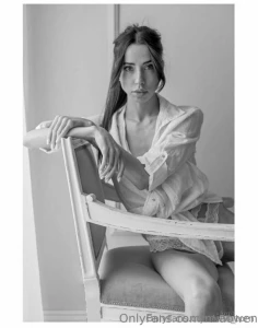 Skinny model who wanna see u on her page so don t to loose opportunity part 111