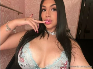 Think you can handle honduranbaddie big peach bouncing up and down on part 46