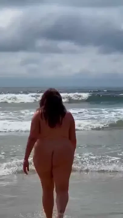 Nudist beaches are my fave 