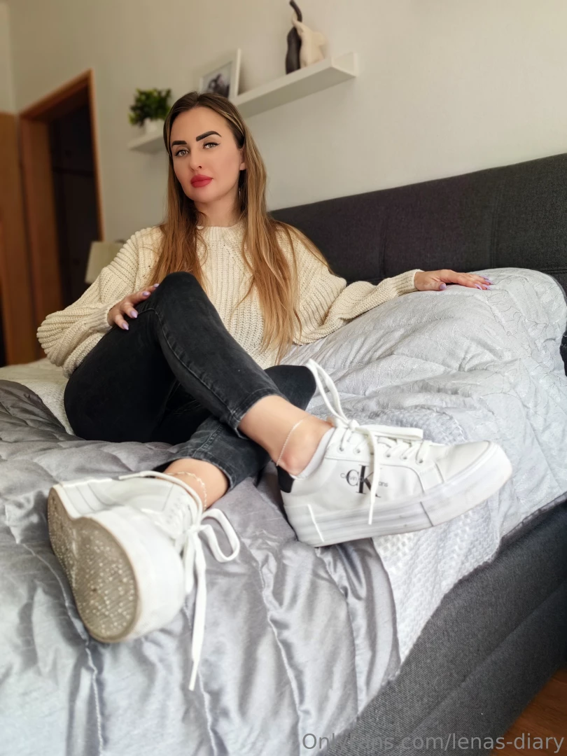 Do you like sport shoes 