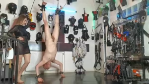 Hanging foot cunt