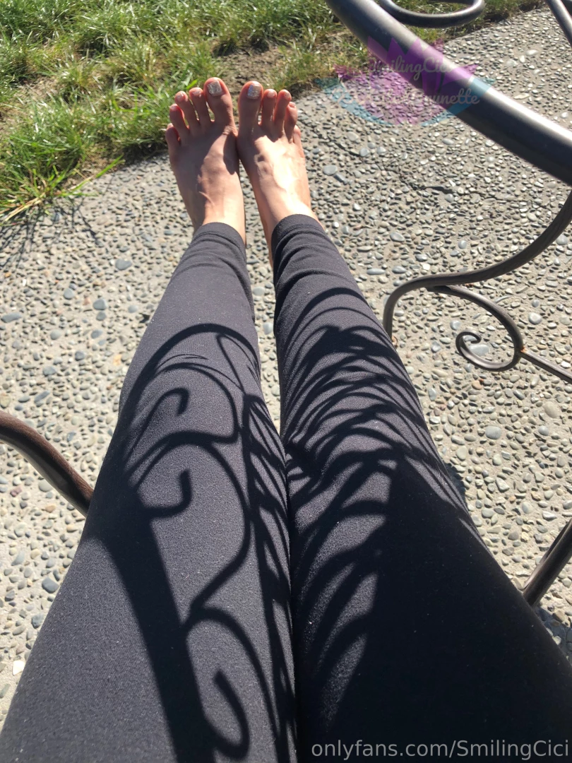 Yesterday was so lovely started out in my onesie before getting part 1 