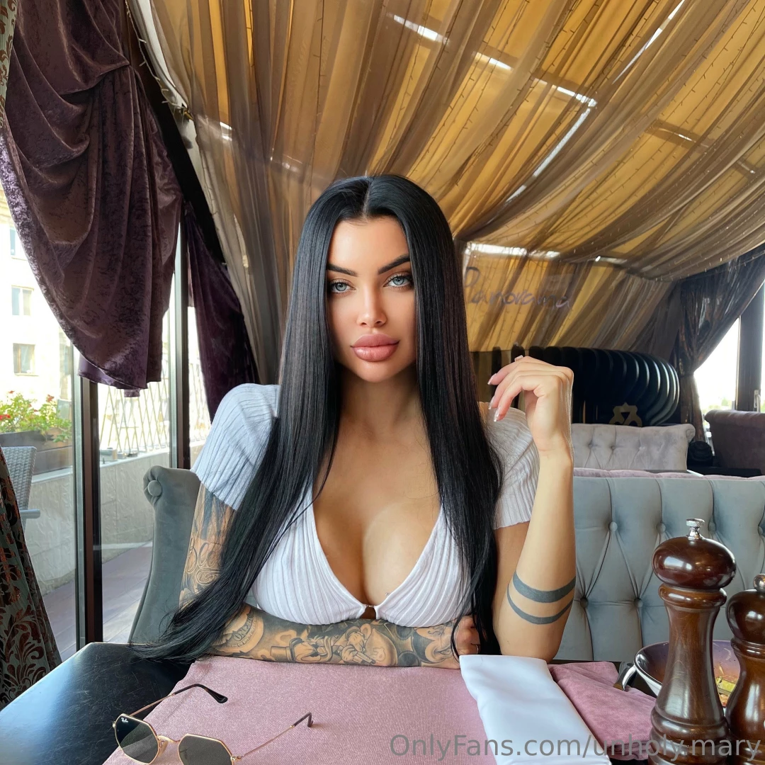 What do men find sexiest in a girl i recently became interested in the part 1 