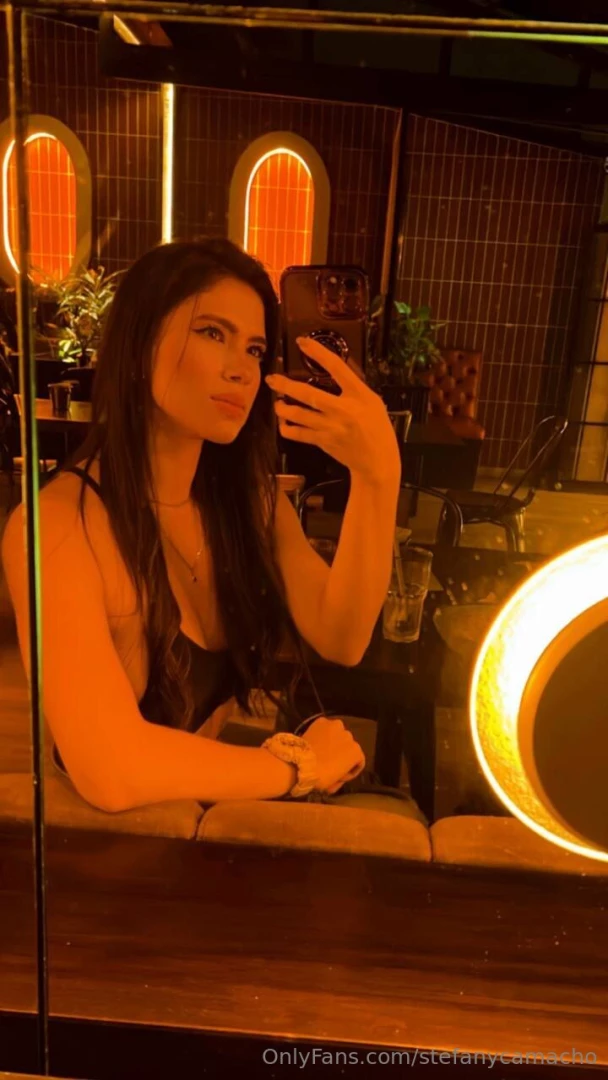 Mirror moments captured 