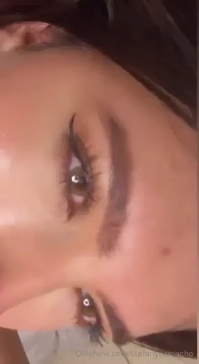Can you see yourself in my eyes 