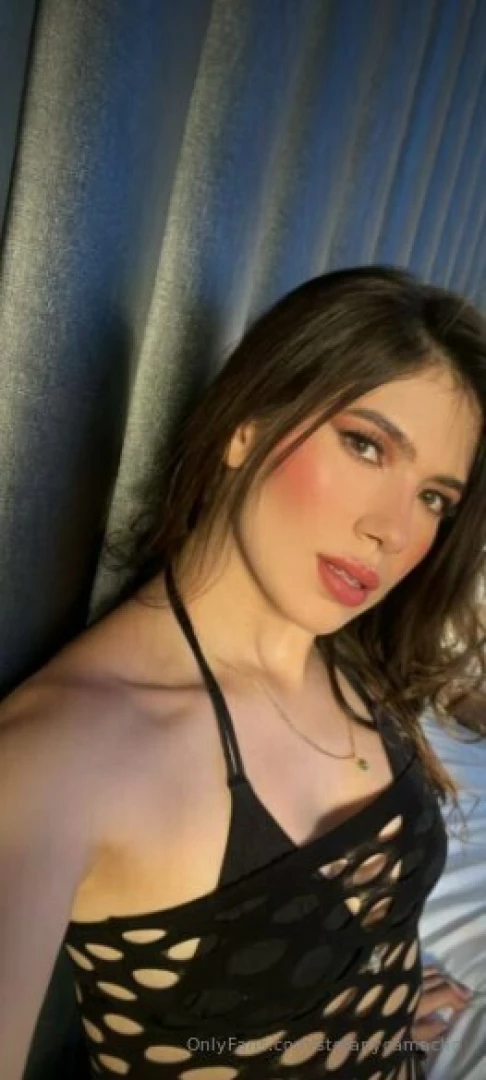 They say wearing black makes you look sexier do you believe it s true 