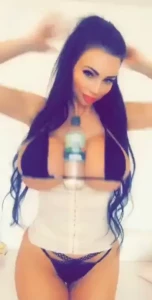 When i work out i don t need to carry the water bottle in my hand are