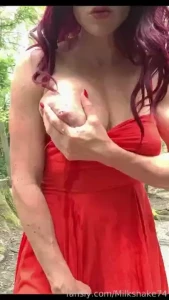 I wish you a nice weekend fyp milk milf hotmom bigtits tits milksplash