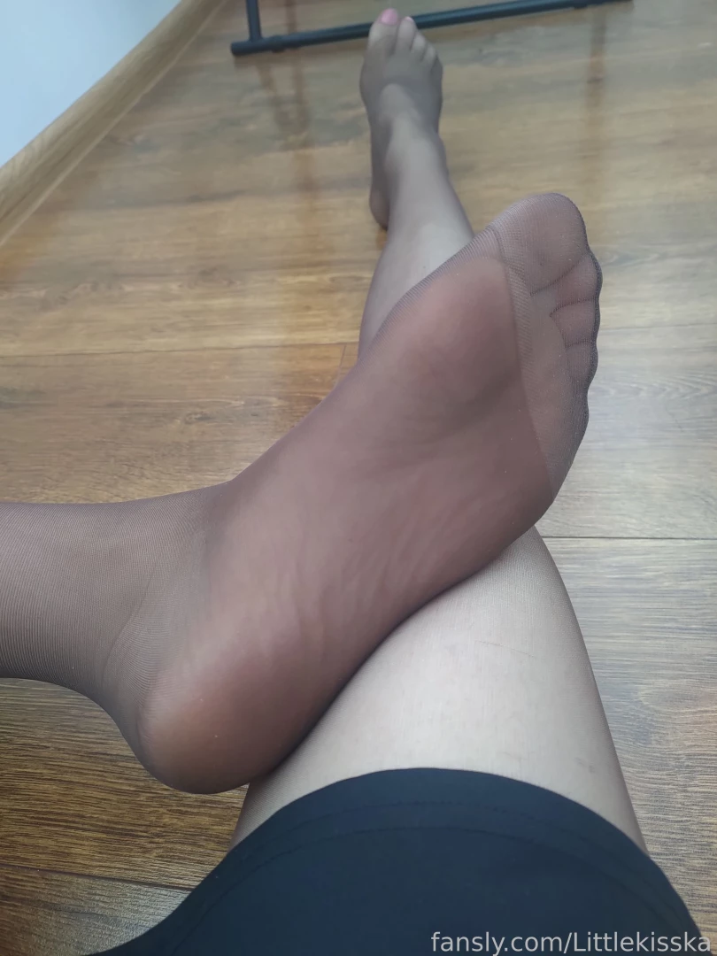 Feet of paradise nylons pantyhose ass feet nylon skinny petite legs part 2 