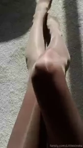 I love shiny tights nylons shinypantyhose pantyhose stockings panties part 1