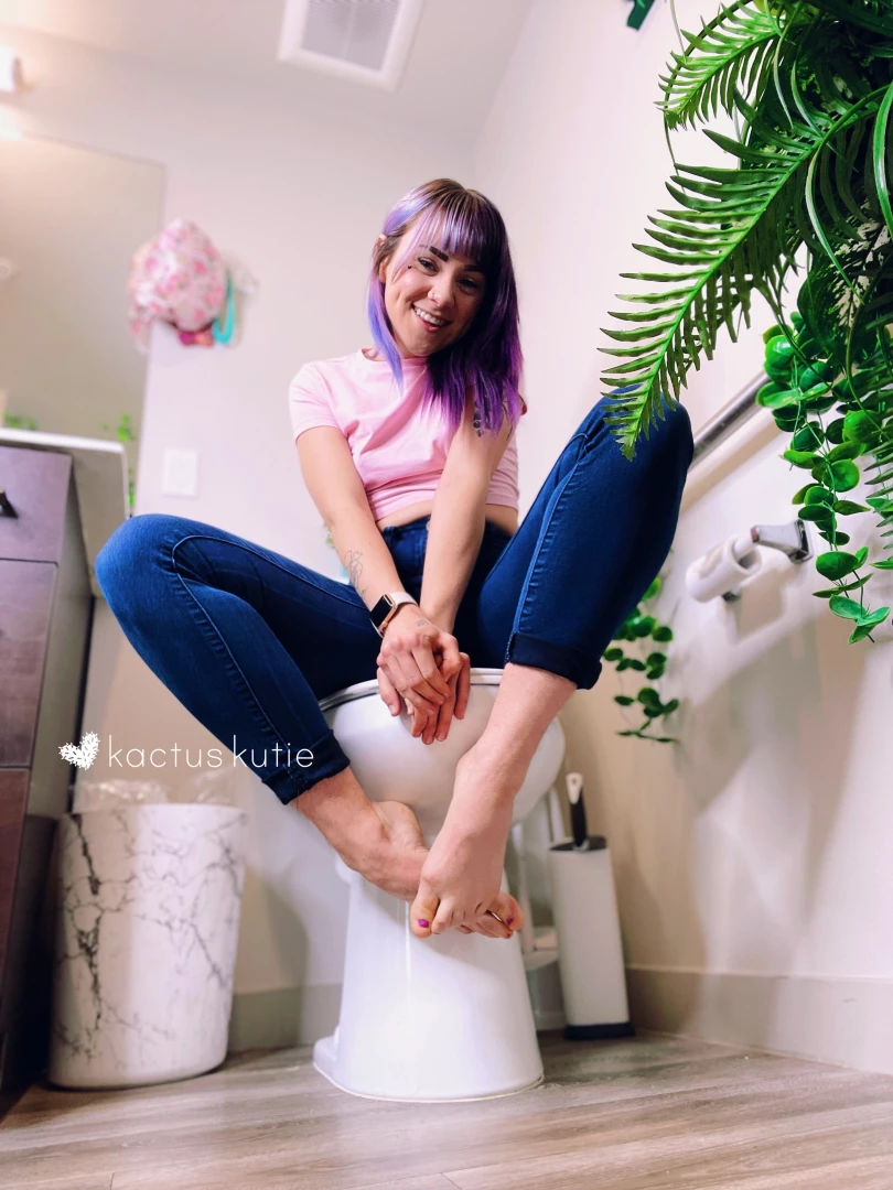 I wanna watch you pee send me a pee video 15 pee video rating out of part 1 